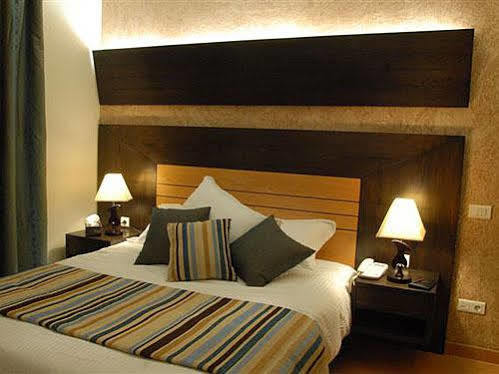 Sun Hills Suites Hotel 주니에 외부 사진